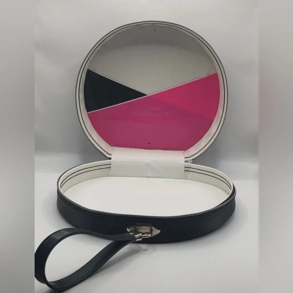 Sleek Vintage Round Zippered Cosmetic Travel Case - Picture 7 of 16